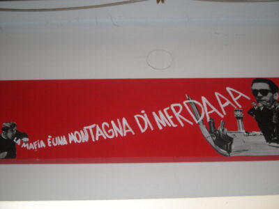 la-mafia-c3a8-una-montagna-di-merda