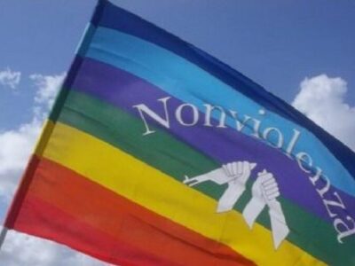 bandieranonviolenza-820x511