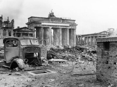 Der Rückfall der deutschen Politiker in die Sucht, Kriege zu führen
