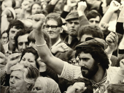 Portugals Nelkenrevolution – Chronik eines Aufbruchs zu Freiheit, Fortschritt und Demokratie