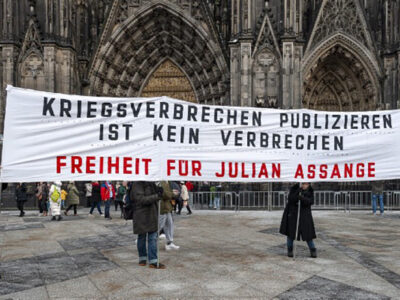 Tag der Pressefreiheit: am 3. Mai 2024 Performance für Julian Assange in Köln