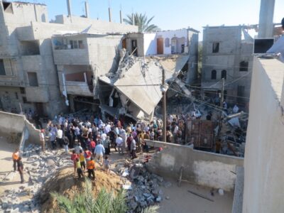 The_home_of_the_Kware'_family,_after_it_was_bombed_by_the_military