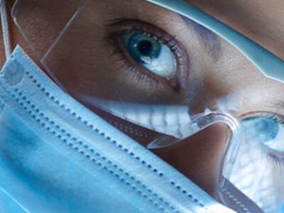 persona con mascherina