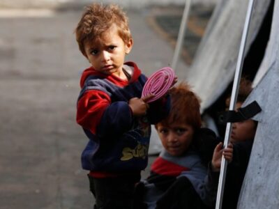 bambini Gaza tenda rit