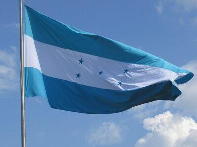 Bandera_de_Honduras_en_2023