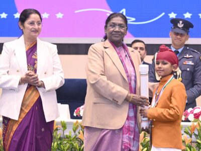 PRESIDENT MURMU-HONOURING  SHARVAN SINGH-PHOTO CREDIT -PIB