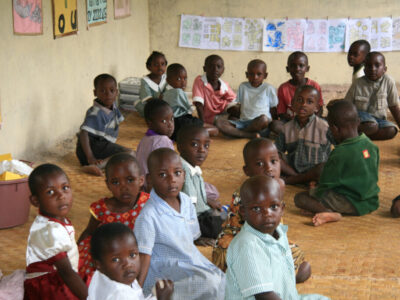 Die Entwicklungshilfe der Schweiz für Afrika nimmt stark ab. (© weyo/Depositphotos)