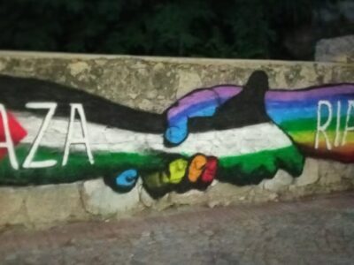 Gaza e Riace mani