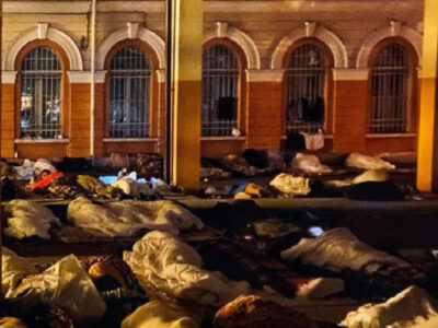 migranti-x-strada-a-Trieste