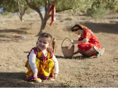 : A young Kabyle girl, a symbol of Amazigh heritage and hope for the future.