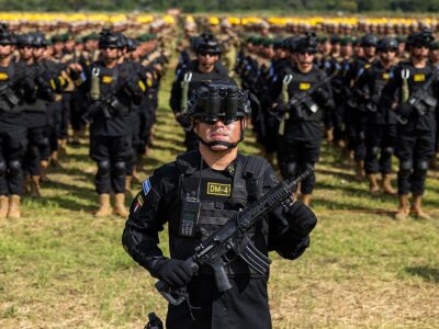 1024px-Nayib_Bukele_on_Salvadoran_independence_day_in_2024_(WhatsApp_Image_2024-09-15_at_5.32.34_PM)