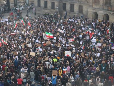 Amsterdam_Solidarity_with_Iran's_People_-_Mahsa_Amini_demonstrations_-_Oct_2022 wikimedia