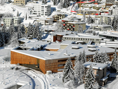 Davos Congress Centre - World Economic Forum Annual Meeting (www.flickr.com)