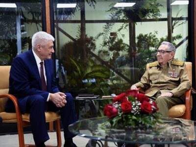 Raul Castro e Ministro degli Esteri russo