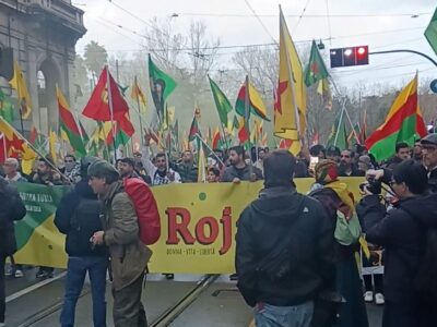 foto manifestazione rojava