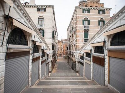 Foto-di-Confcommercio-negozi-chiusi-Venezia