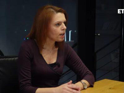 Η Στέλλα Νάνου, υπεύθυνη επικοινωνίας της Ύπατης Αρμοστείας του ΟΗΕ για τους Πρόσφυγες στην Ελλάδα.