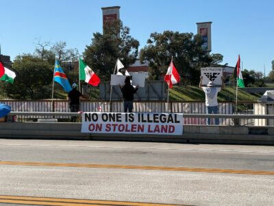 No one is illegal striscione California