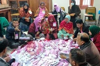 Scene of vote counting after the voting festival. Photo - Collected.