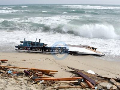 naufragio-di-steccato-di-cutro Il Crotonese