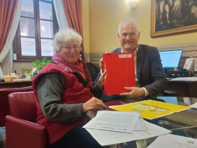 firma Camaiore Comuni per la pace rit