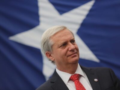 A_UNO_1429539.jpg-estrella-kast-700x467-1