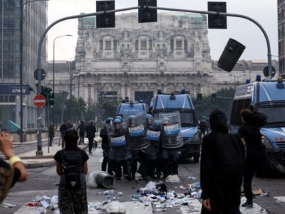 Milano-repressione-22-settembre
