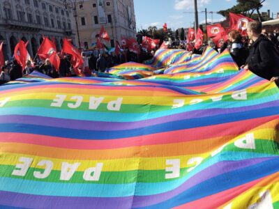 No Kings Roma bandierone pace MZ