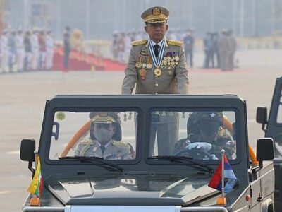 Min Aung Hlaing al 76° Tatmadaw - 27 marzo 2021