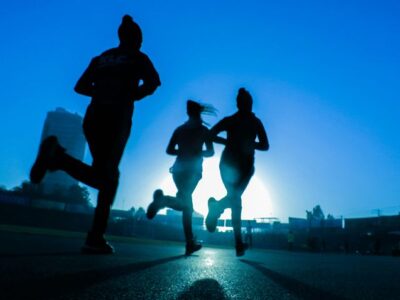 persone che fanno jogging