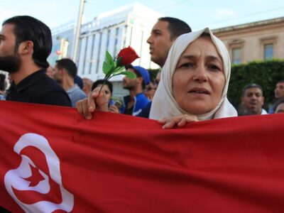 Tunisians-anniversary-revolution-MEMO